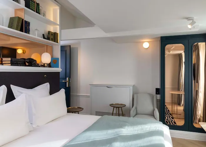 Louvre Montana 4* Parijs