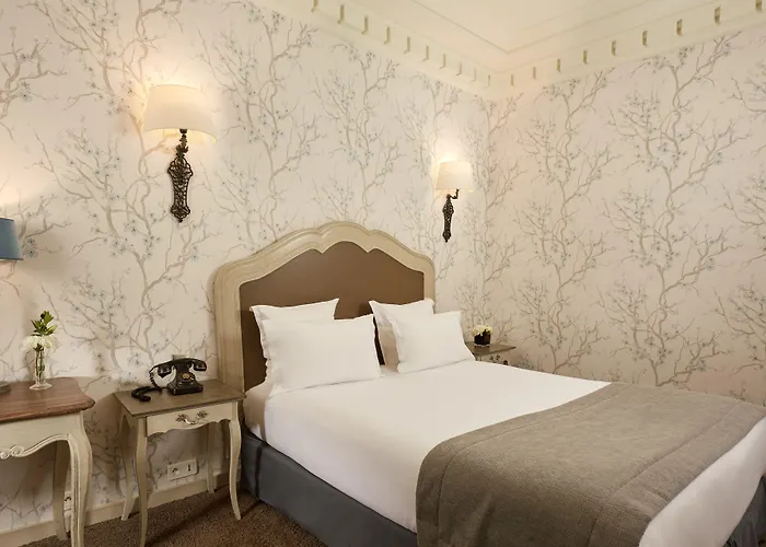 Louvre Montana 4*