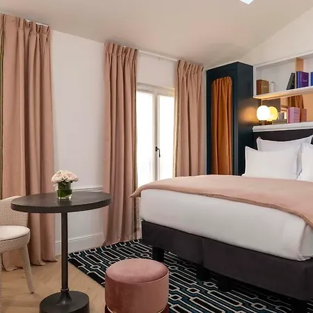 Louvre Montana 4*