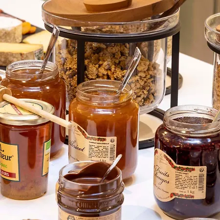 Louvre Montana Szálloda 4*