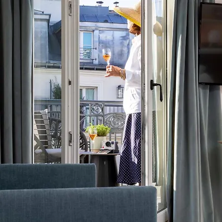 Louvre Montana Szálloda 4*