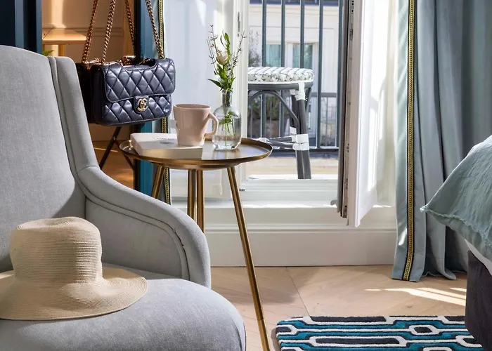 Hotel Louvre Montana