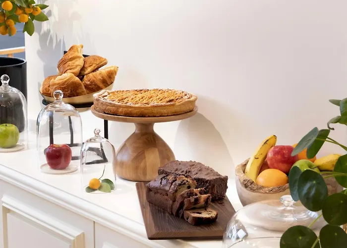 Louvre Montana Hotel