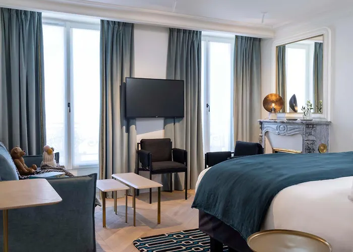 Louvre Montana Hotel