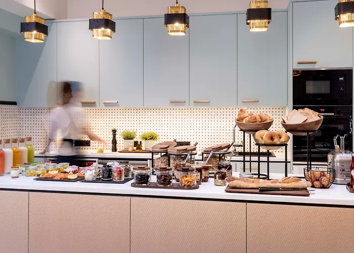 Louvre Montana Paris