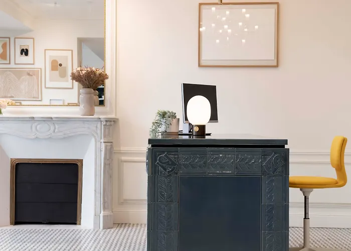 Hotel Louvre Montana