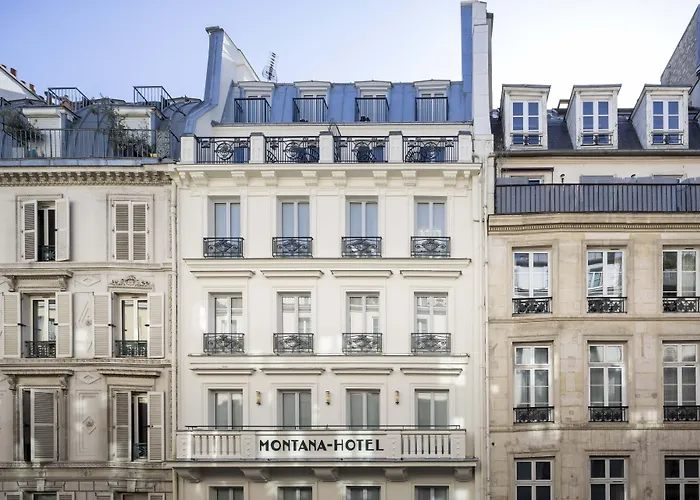 Louvre Montana Paris