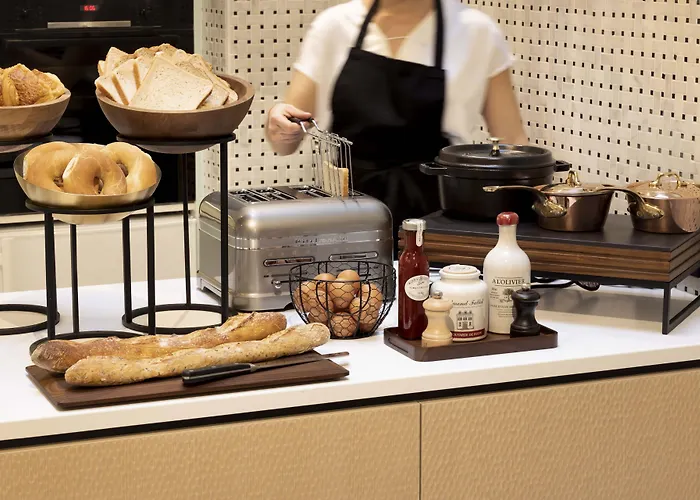 Louvre Montana Paris