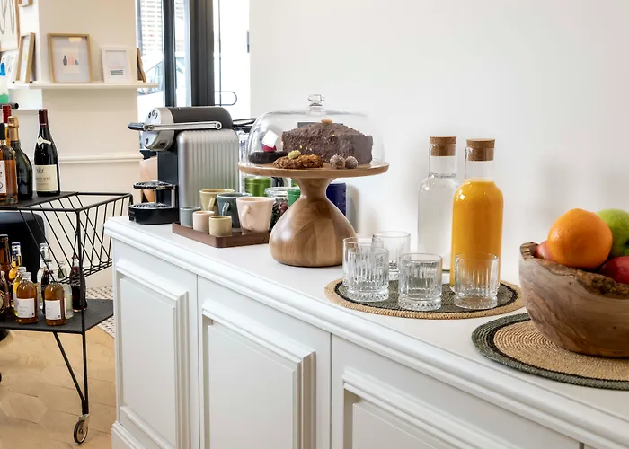 卢浮蒙大拿酒店